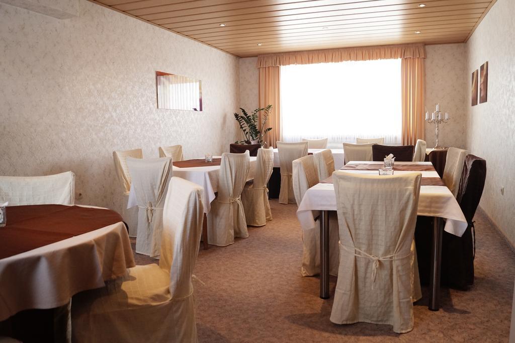 Pension Huehn Angersbach Exterior photo