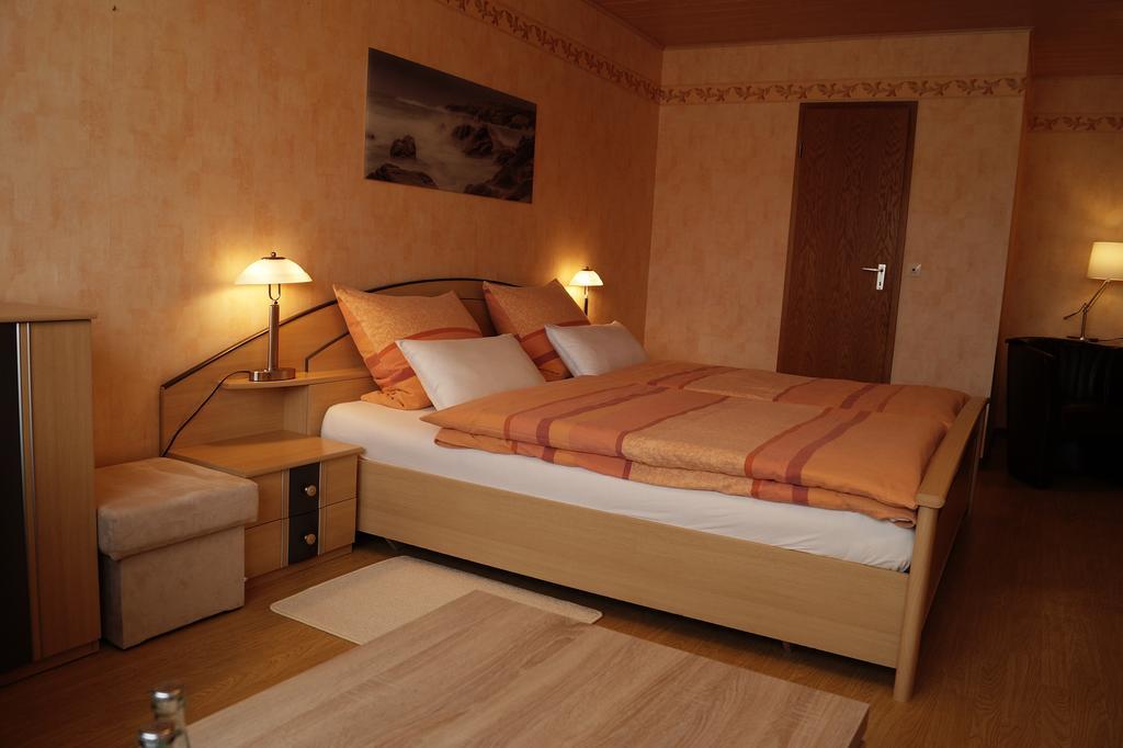 Pension Huehn Angersbach Exterior photo